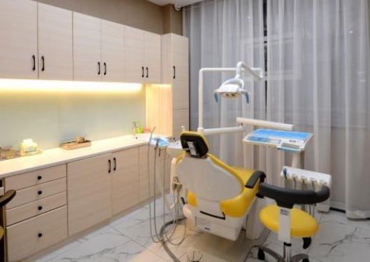 巴中白玉牙科口腔治疗室