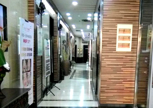青岛永缘韩美整形美容医院干净整洁的走廊